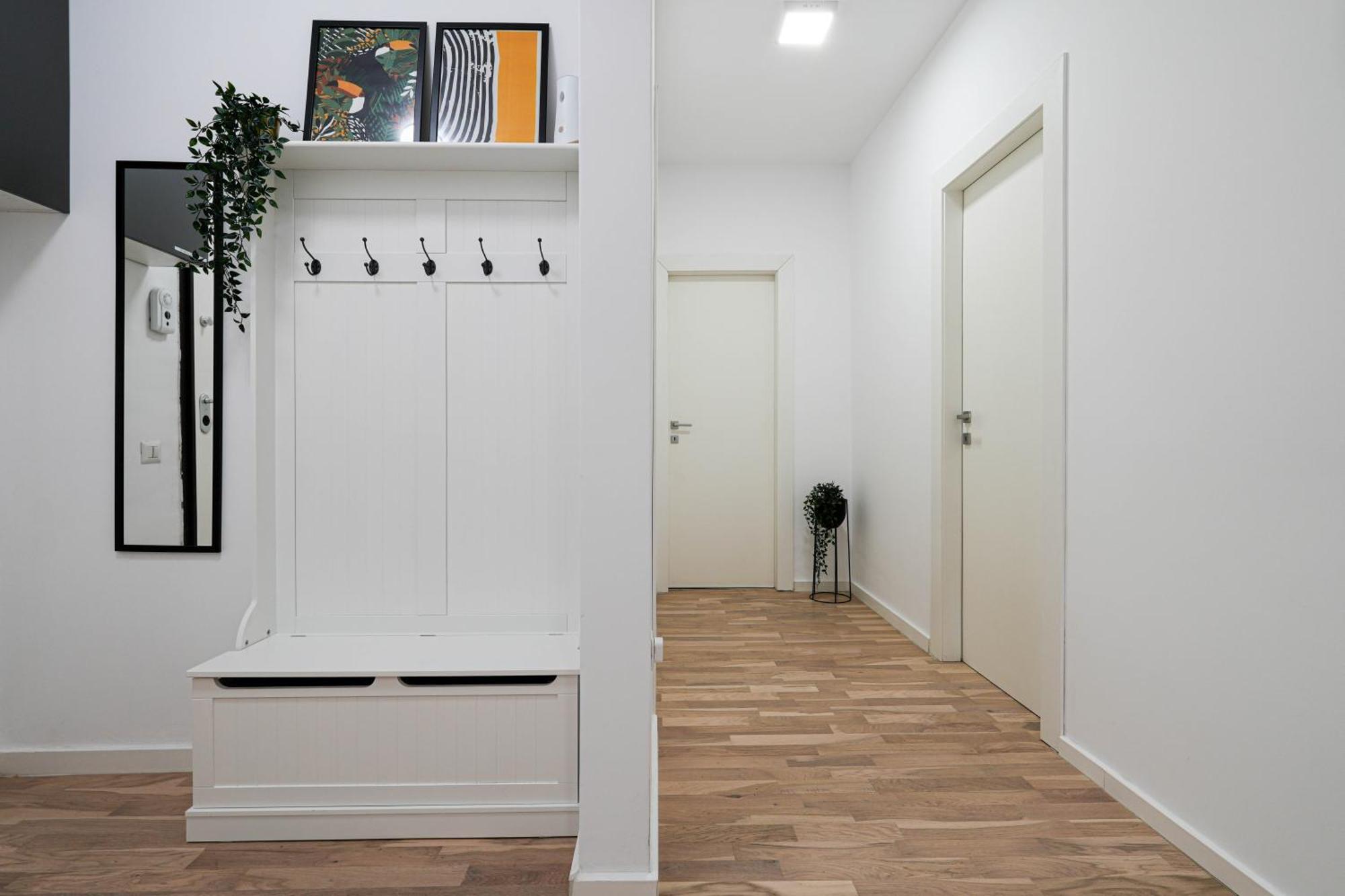 Gabi - Chic Apt With Parking Close To Veranda Mall Bucarest Extérieur photo