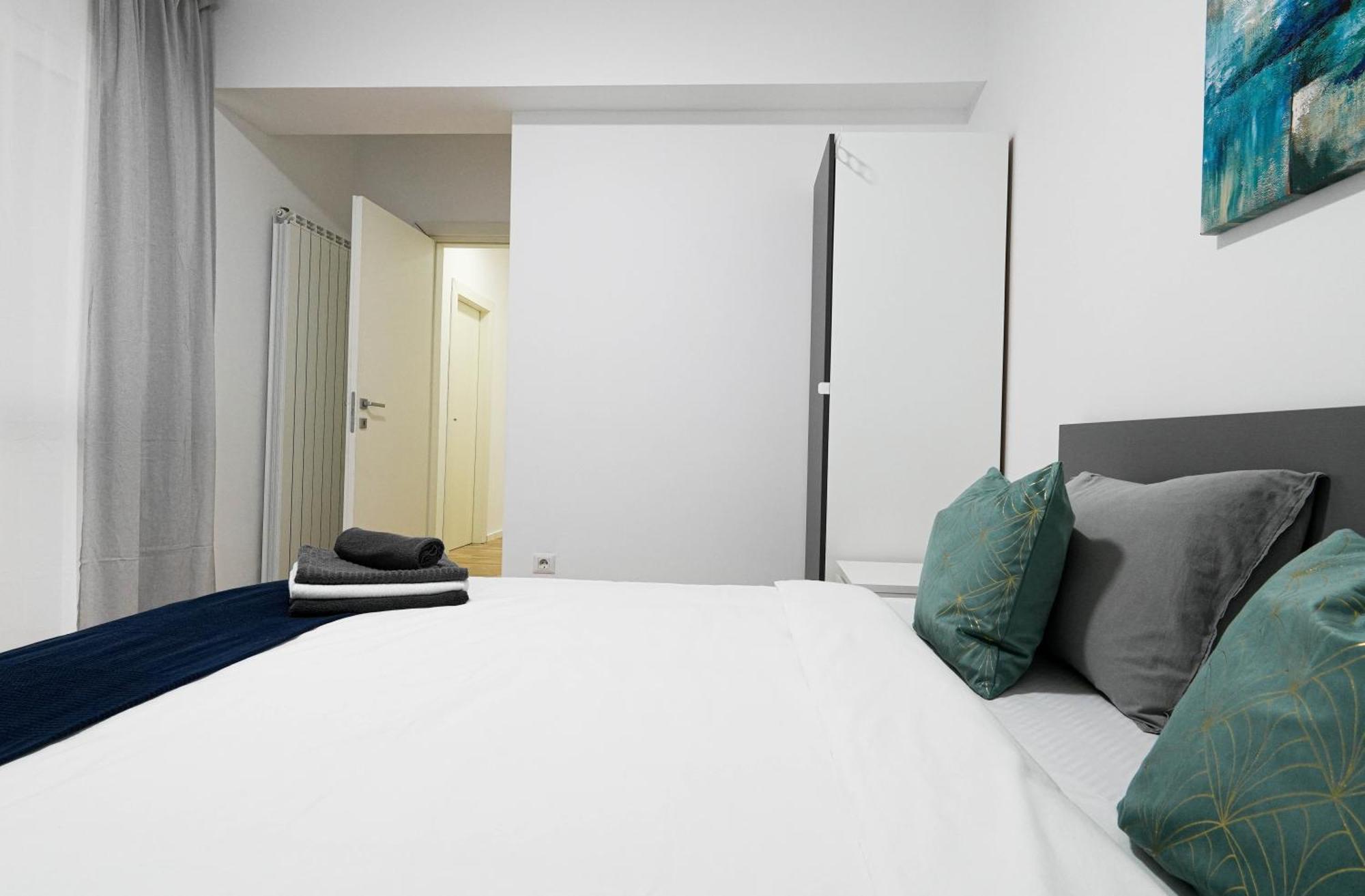 Gabi - Chic Apt With Parking Close To Veranda Mall Bucarest Extérieur photo