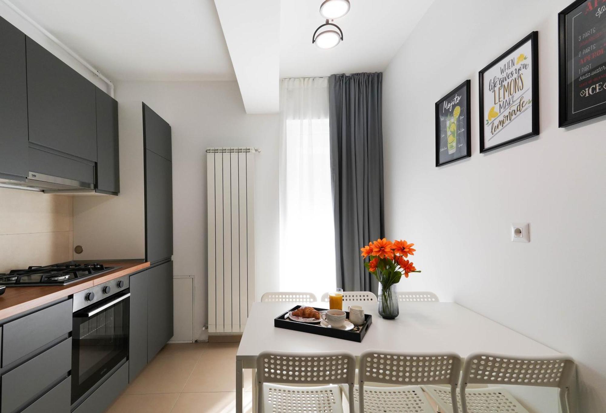 Gabi - Chic Apt With Parking Close To Veranda Mall Bucarest Extérieur photo